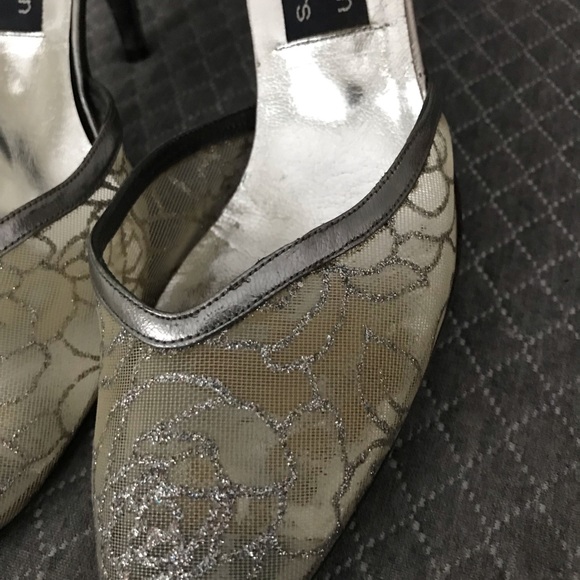 Stuart Weitzman Silver  Lace Heels Prom Wedding - Picture 2 of 7